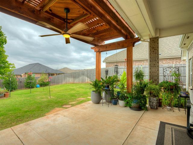 3913 Painted Bird Lane, Norman, OK 73071