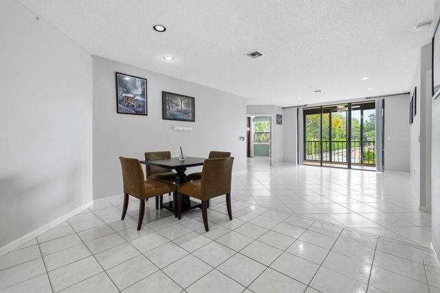 5155 Europa Drive J, Boynton Beach, FL 33437