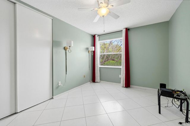 5155 Europa Drive J, Boynton Beach, FL 33437