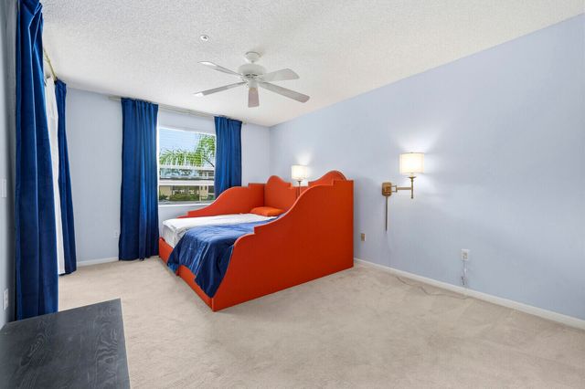 5155 Europa Drive J, Boynton Beach, FL 33437