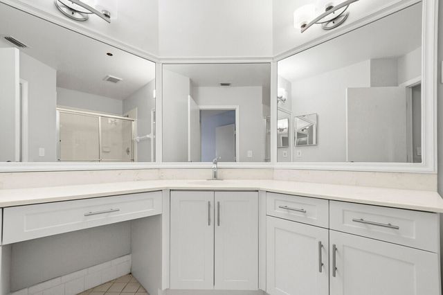 5155 Europa Drive J, Boynton Beach, FL 33437