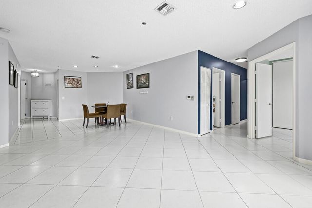 5155 Europa Drive J, Boynton Beach, FL 33437