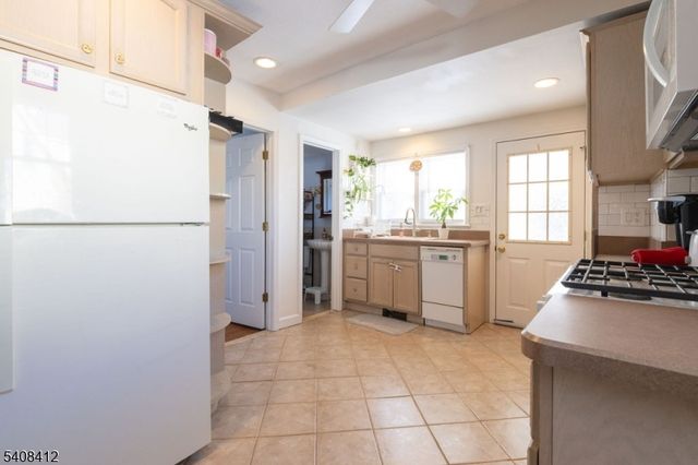 550 Forest Rd, Scotch Plains Twp., NJ 07076