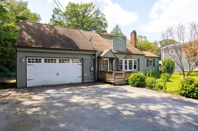 13 Cedar Lane, Poughkeepsie, NY 12601