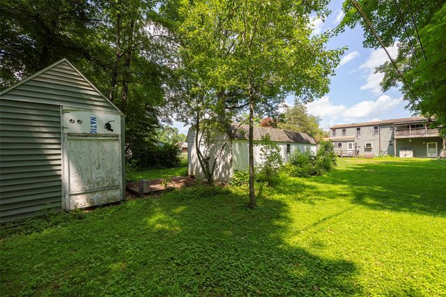 13 Cedar Lane, Poughkeepsie, NY 12601