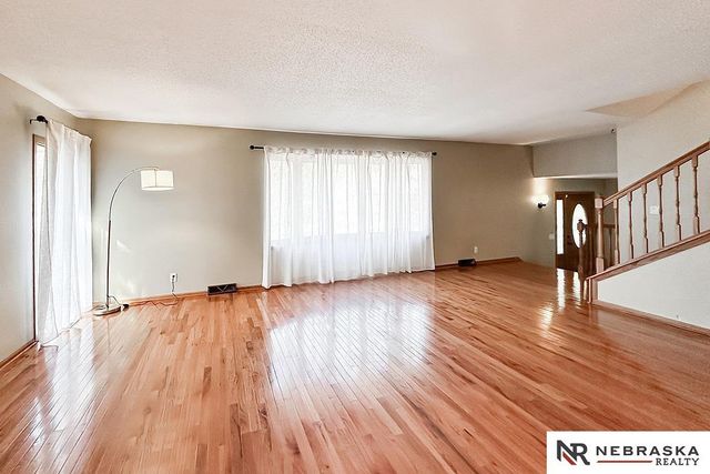 608 Martin Drive, Bellevue, NE 68005