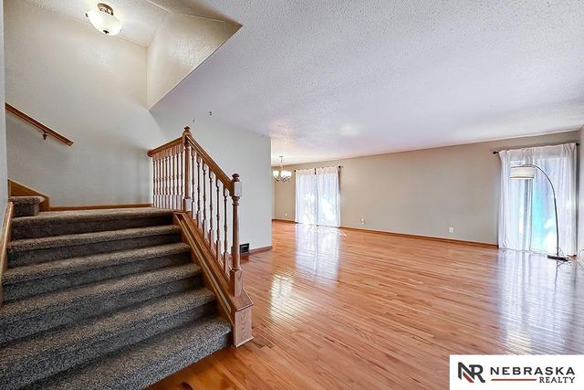 608 Martin Drive, Bellevue, NE 68005