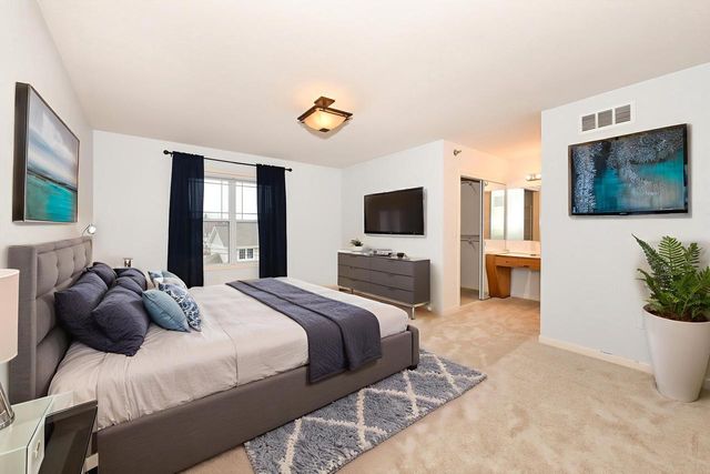 3536 E Barnard AVENUE, Cudahy, WI 53110