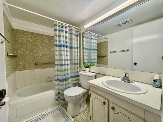 6 Keswick A 6, Deerfield Beach, FL 33442