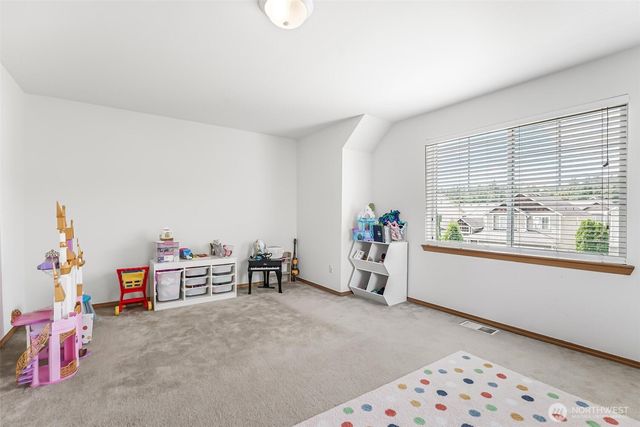28610 227th Avenue SE, Maple Valley, WA 98038