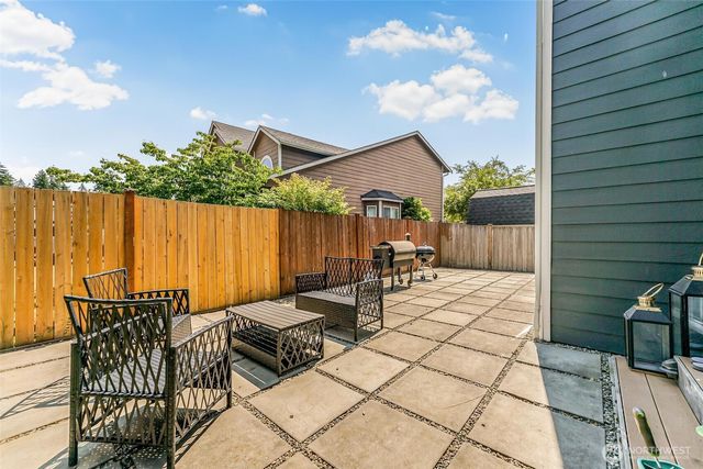 28610 227th Avenue SE, Maple Valley, WA 98038