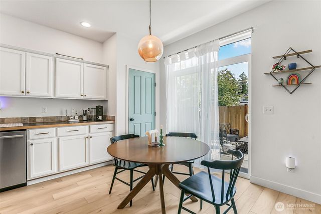 28610 227th Avenue SE, Maple Valley, WA 98038