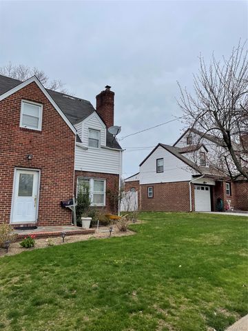 86 W Clinton Avenue, Roosevelt, NY 11575