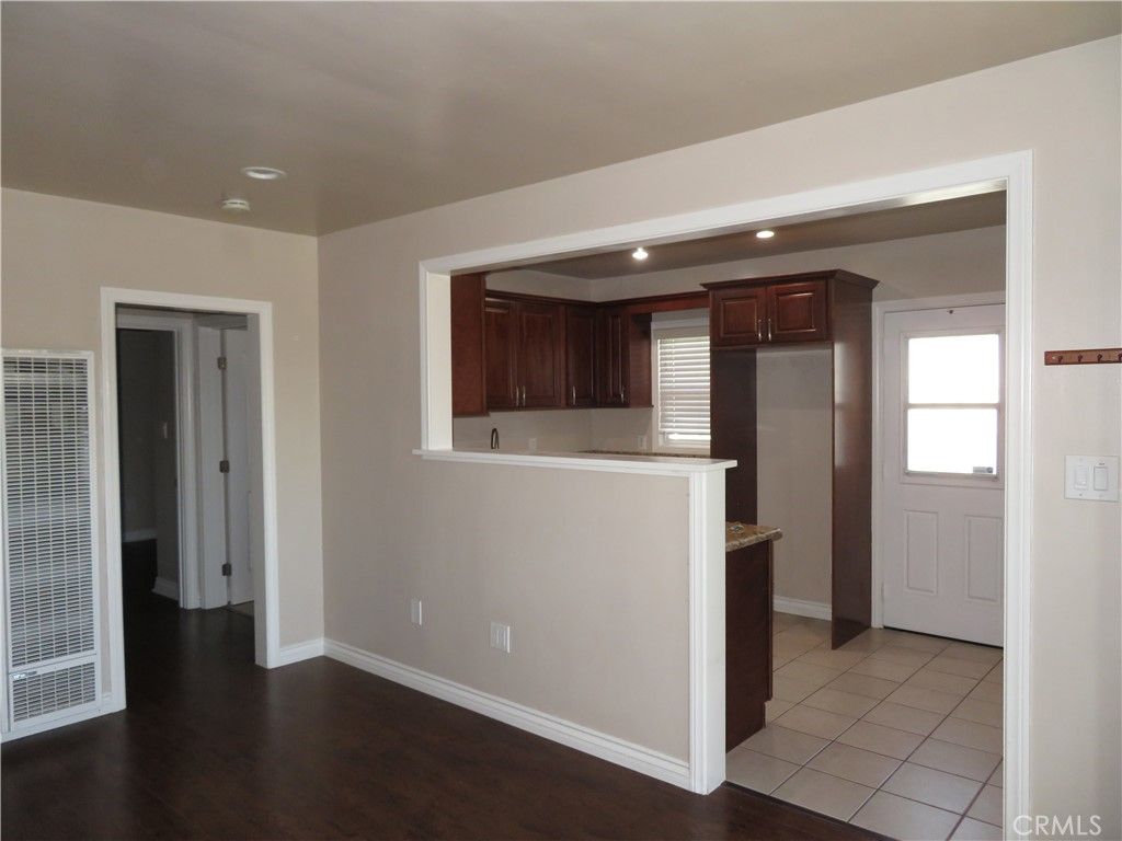 Image 11 of property listing at 9833 Walnut, Bellflower, CA 90706