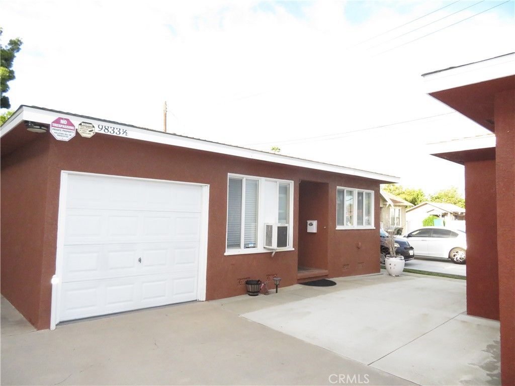 Image 21 of property listing at 9833 Walnut, Bellflower, CA 90706