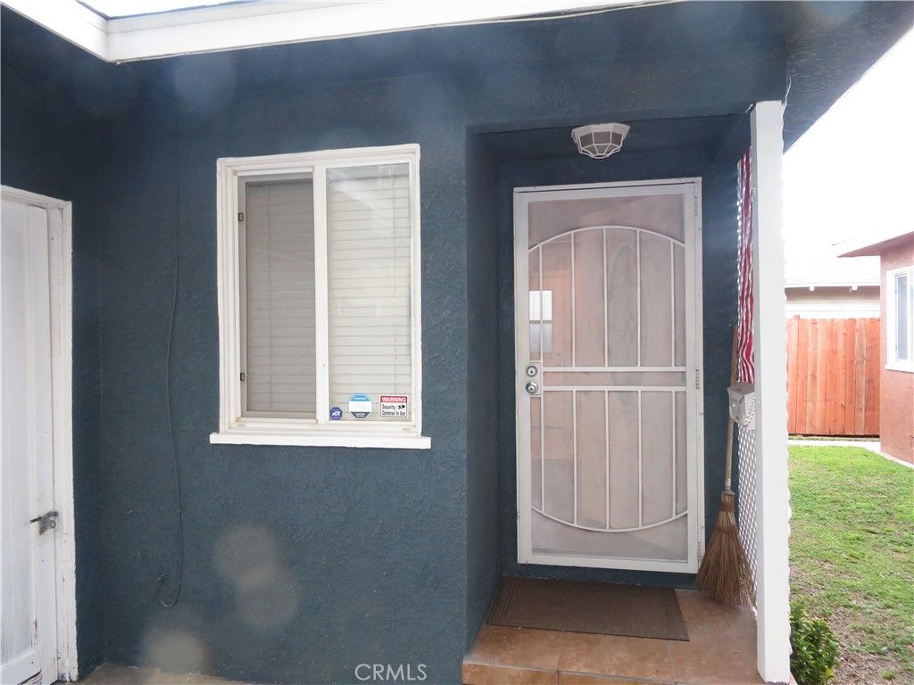 Image 34 of property listing at 9833 Walnut, Bellflower, CA 90706