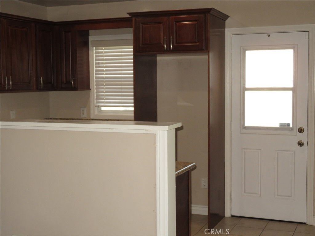 Image 4 of property listing at 9833 Walnut, Bellflower, CA 90706