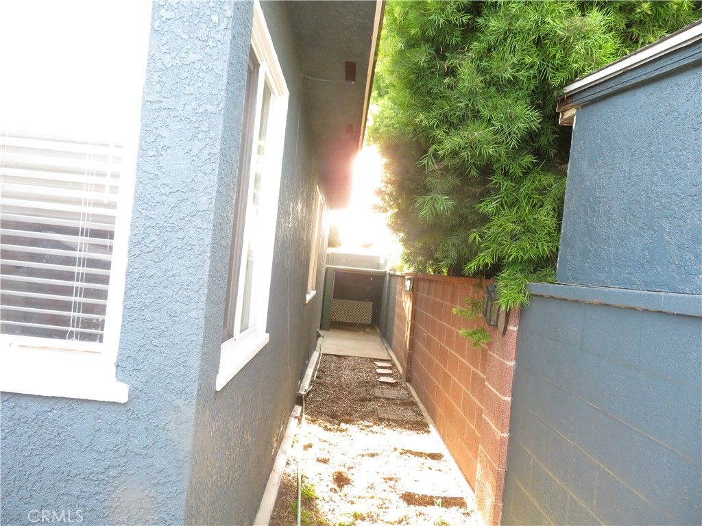 Image 52 of property listing at 9833 Walnut, Bellflower, CA 90706