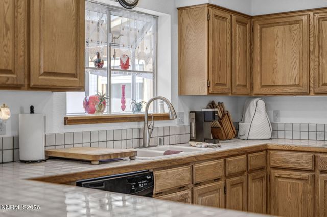 1198 Coral Way, Carson City, NV 89703