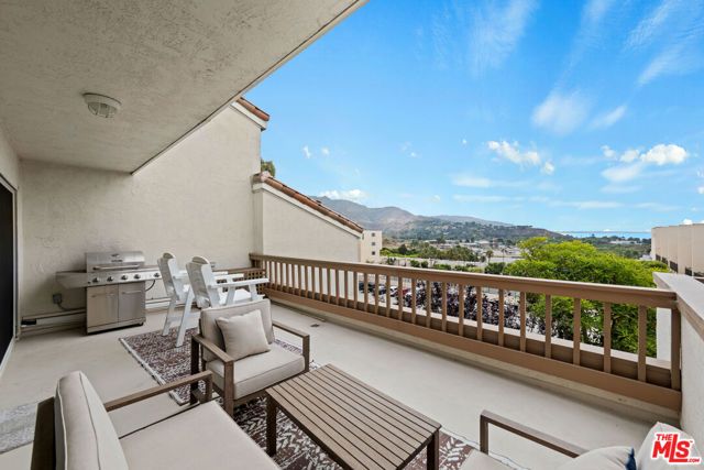 23908 De Ville Way A, Malibu, CA 90265