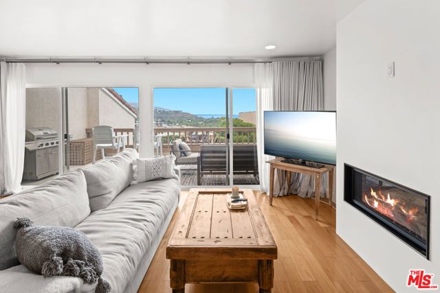 23908 De Ville Way A, Malibu, CA 90265