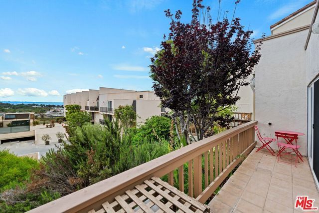 23908 De Ville Way A, Malibu, CA 90265