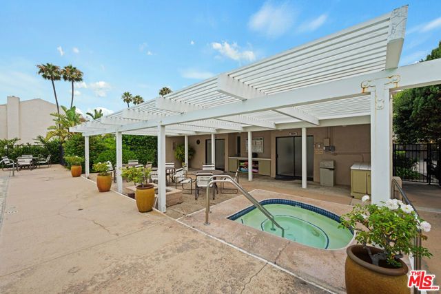 23908 De Ville Way A, Malibu, CA 90265