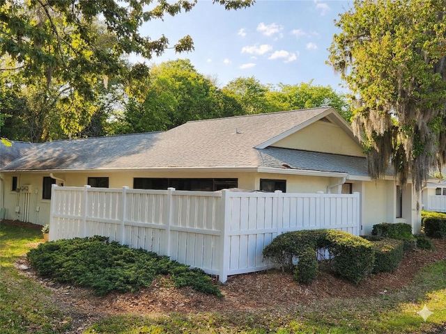 20 LAKE FOREST COURT, Palm Coast, FL 32137