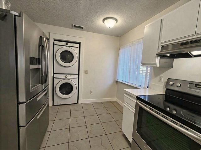 20 LAKE FOREST COURT, Palm Coast, FL 32137