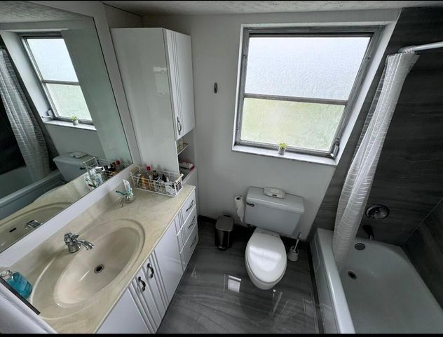 3090 N COURSE Drive 601, Pompano Beach, FL 33069