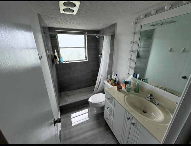 3090 N COURSE Drive 601, Pompano Beach, FL 33069