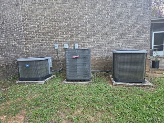 8311 Timber Trace Lane, Pike Road, AL 36064