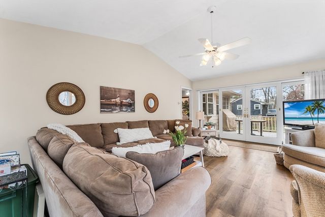 3 Harvard St, Peabody, MA 01960