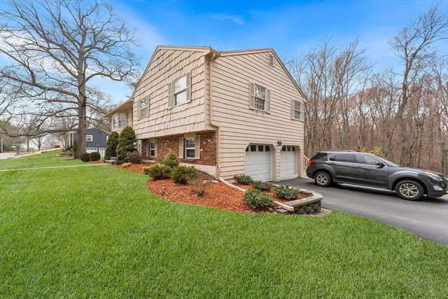3 Harvard St, Peabody, MA 01960