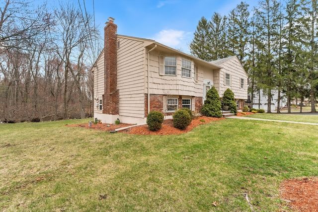 3 Harvard St, Peabody, MA 01960