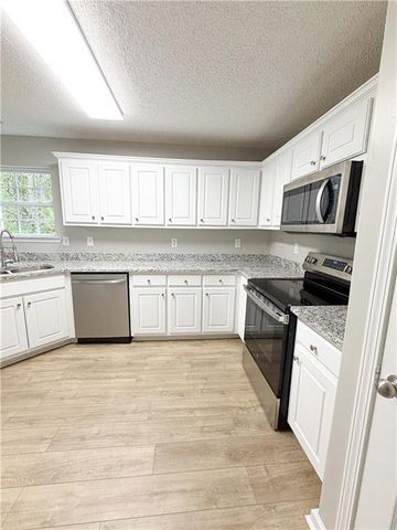2504 Marixa Drive, Statham, GA 30666