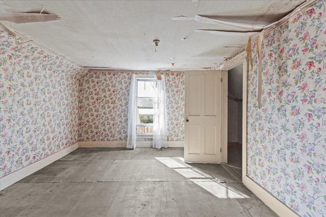 35 Best Street, Morristown, VT 05661