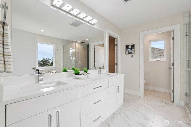 23801 100th Avenue SE, Kent, WA 98031