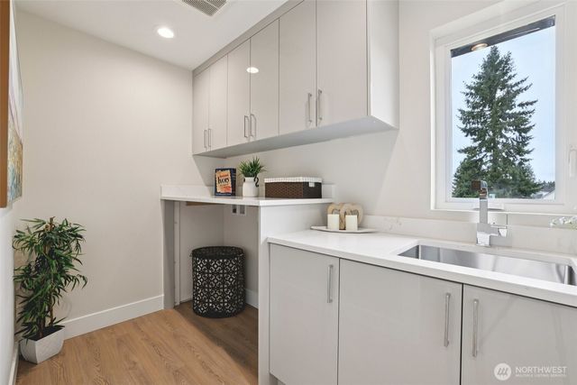 23801 100th Avenue SE, Kent, WA 98031