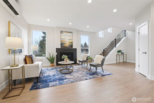 23801 100th Avenue SE, Kent, WA 98031