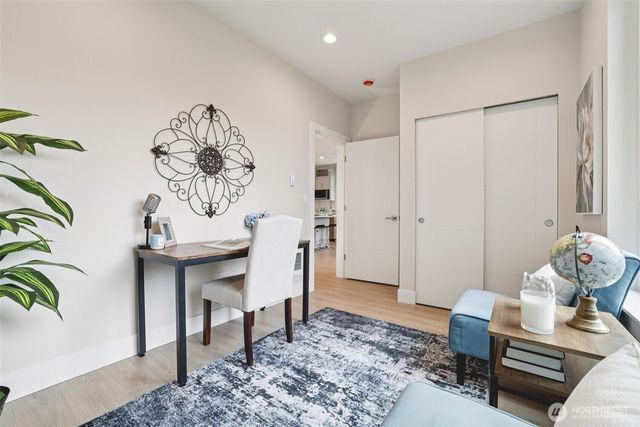 23801 100th Avenue SE, Kent, WA 98031