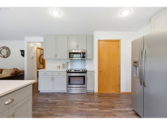 15131 Se 127TH Ave, Clackamas, OR 97015