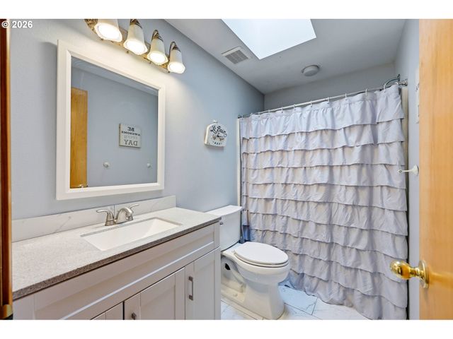 15131 Se 127TH Ave, Clackamas, OR 97015
