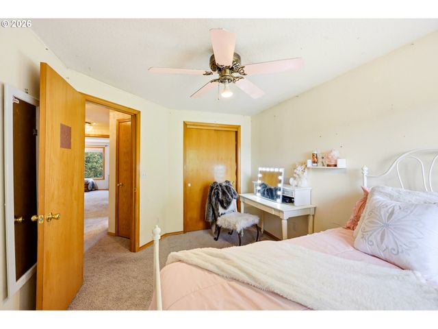 15131 Se 127TH Ave, Clackamas, OR 97015
