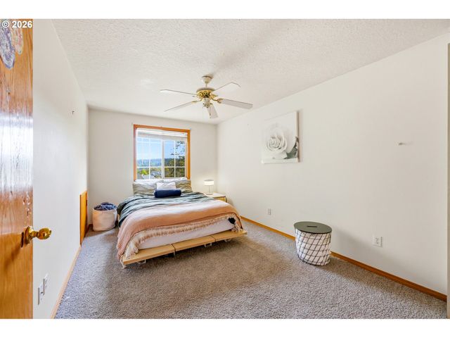15131 Se 127TH Ave, Clackamas, OR 97015