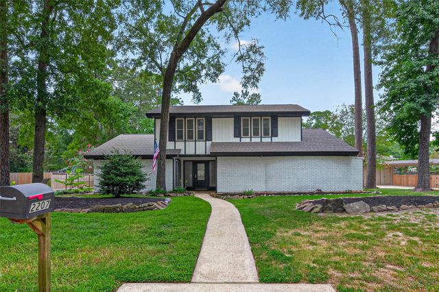 2207 Laurel Hill Drive, Kingwood, TX 77339