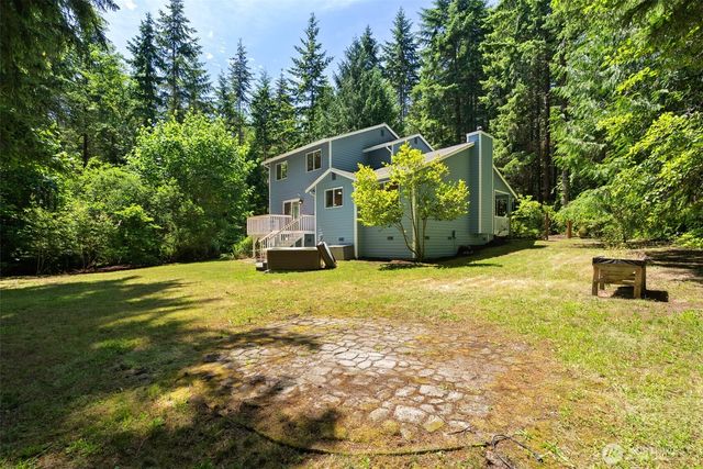 20247 Robin Lane NE, Suquamish, WA 98392
