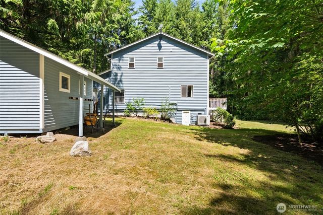 20247 Robin Lane NE, Suquamish, WA 98392