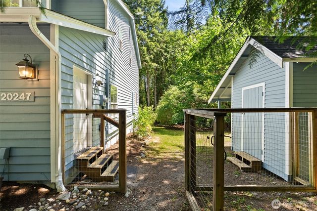 20247 Robin Lane NE, Suquamish, WA 98392