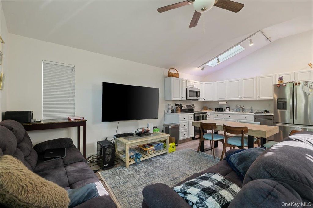 30 Ormond Avenue, Selden, NY 11784 — photo 2